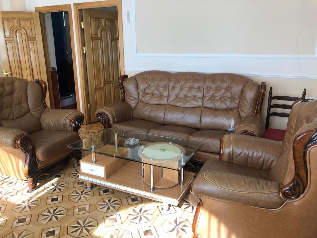 Valda Hotel On Tumanyan Vanadzor Extérieur photo
